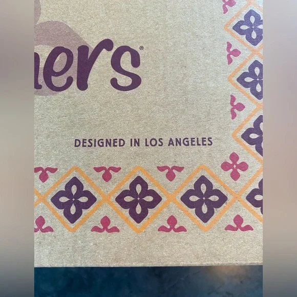 Women’s Skechers slippers.  NWOT.  Size 7.5 - Picture 10 of 11